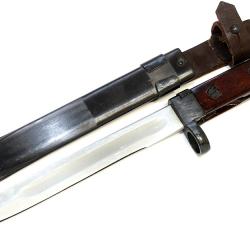 Ba&iuml;onnette bulgare pour le fusil d'assaut AK-47 2