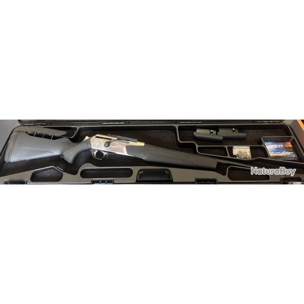 Carabine Lin�aire BROWNING MARAL 4X PLATINIUM 300 Win Mag Compo Black busc r�glable et 2 chargeurs