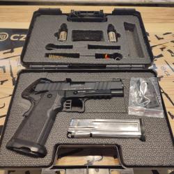 Pistolet Tisas 2011 Carry Bull Barrel Double Stack Cal. 9x19 Optic Ready