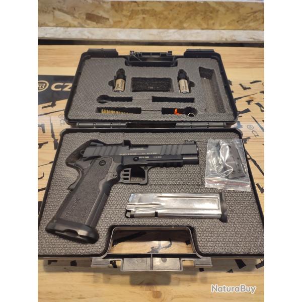 Pistolet Tisas 2011 Carry Bull Barrel Double Stack Cal. 9x19 Optic Ready