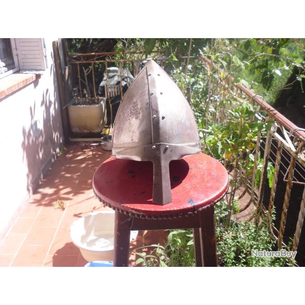 Casque � nasal XI �me si�cle