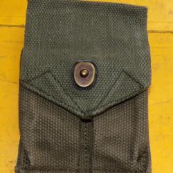 PORTE MAGASINS AMERICAIN POUR 45  EN TISSU UTILISE PAR L'ARMEE FRANCAISE , PERIODE GUERRE INDOCHINE