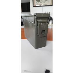 Boite vide de rangement et transport de munitions