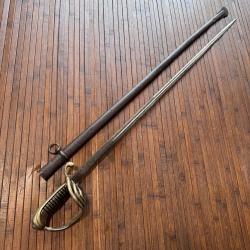 SABRE OFFICIER D'INFANTERIE FRAN&Ccedil;AIS 1882 POIN&Ccedil;ONN&Eacute; AU BONNET PHRYGIEN BACKES & DELACOUR