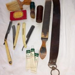 UN LOT VINTAGE POUR BARBIER