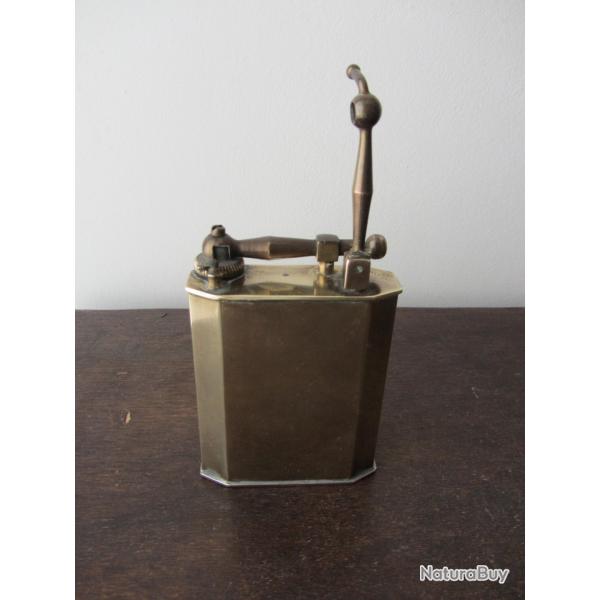 Briquet de table Fujiama en laiton 1936