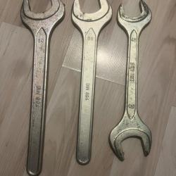 Lots outils grosses cl&eacute;
