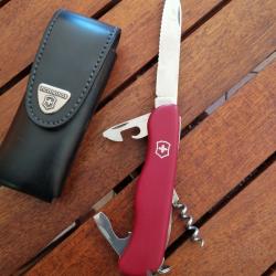 A SAISIR - Couteau pliant 5 pi&egrave;ces + &eacute;tui de ceinture VICTORINOX blocage de s&eacute;curit&eacute; comme NEUF TBE