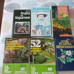 LOT DE LIVRES SUR LE JARDINAGE
