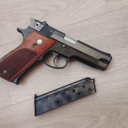 PISTOLET SMITH WESSON Mod&egrave;le 39-2 calibre 9mm Para +  2 chargeurs