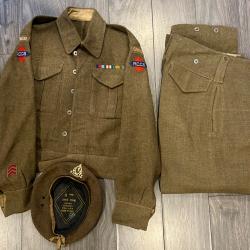 Grouping canadien ww2 RCCS Battledress