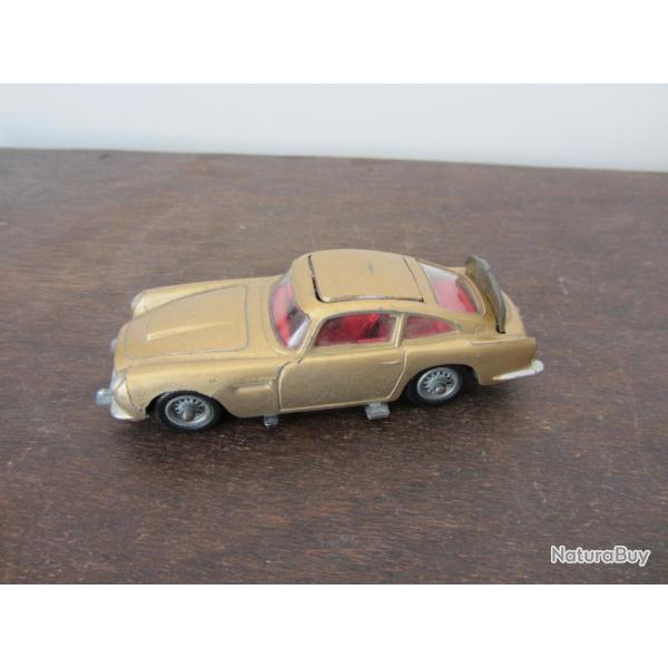 James Bond Aston Martin DB5 - Corgi Toys 1965