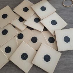 Lot 150 cibles 10x10 cartonn&eacute;