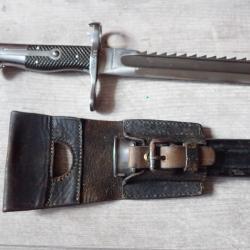 221845 Ba&iuml;onnette Suisse pour fusil VETTERLI. Mod&egrave;le &agrave; 3 rivets seulement. Avec porte fourreau large