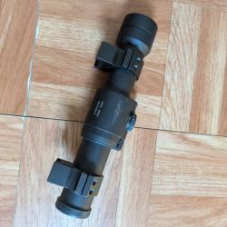 Optique noire point rouge Aimpoint 9000L