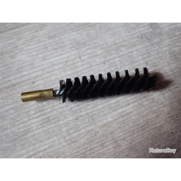 BROSSE NYLON / ECOUVILLON pour la chambre d'un fusil 7,5 mm ou pour un canon en calibre 45. �16,3 mm