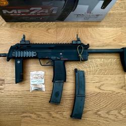 Tokyo Marui MP7A1 GBBR + 2 chargeurs gaz + valve HPA - Tr&egrave;s peu servie