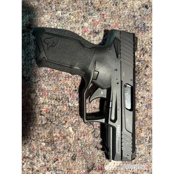 TAURUS TX22 - Calibre .22 LR - Excellent �tat - Filet� - 2 chargeurs