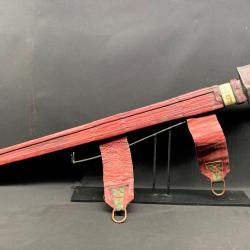 ANCIENNE EPEE TAKOUBA TOUAREG CUIR ROUGE DES ANNEES 1900, LAME EUROPEENNE, AFRIQUE SAHARIEN