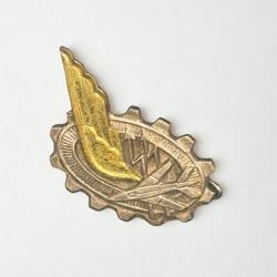 (108.052) Insigne Ecole Enseignement Technique de l'Arm&eacute;e de l'Air