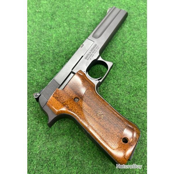 BEAU SMITH & WESSON MODEL 422 22LR