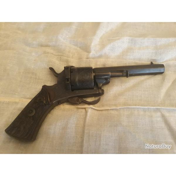 revolver 9mm a broche riche decor floral napoleon III