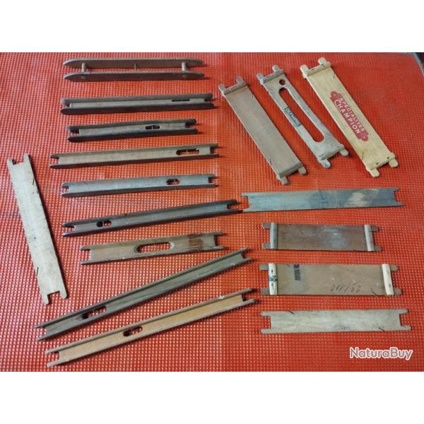 LOT ANCIEN 17 PLIOIRS DE P�CHE EN BOIS DONT PLUSIEURS AVEC LA MARQUE