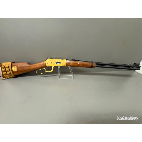 WINCHESTER mod�le 1894 COMANCHE Comm�morative avec support de balles en cuir WINCHESTER
