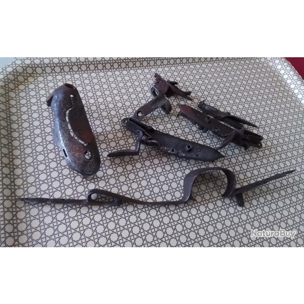 Ensemble pi�ces pour fusil a silex juxtapos�