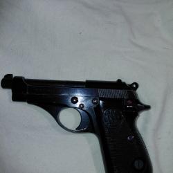 Beretta semi auto model 70s 10coups en 22lr
