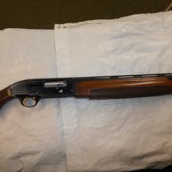 fusil semi auto BERETTA  A303 cal 12/70