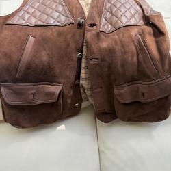 GILET DE CHASSE SANS MANCHE SEPTEMBER LYON EN CERF RETOURN&Eacute; MARRON