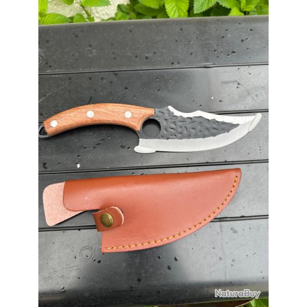 COUTEAU DE DECOUPE DES CHEFS VIKINGS LAME MARTEL�E  BRUT + ETUI CUIR