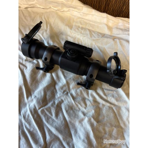 Point rouge Ampoint 9000L avec bonnettes et colliers