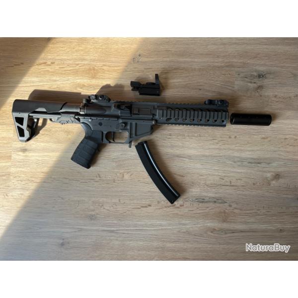King Arms PDW 9mm SBR Shorty quasi NEUVE + 3 chargeurs + red dot + silencieux