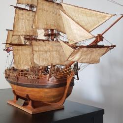 Maquette HMS Bounty bois 1:48 98 cm long 76 cm haut