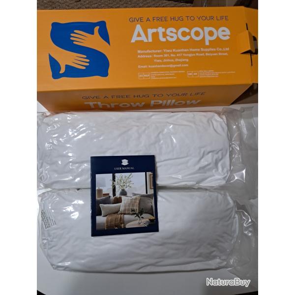 2 oreillers artscope 40x40 tout neuf