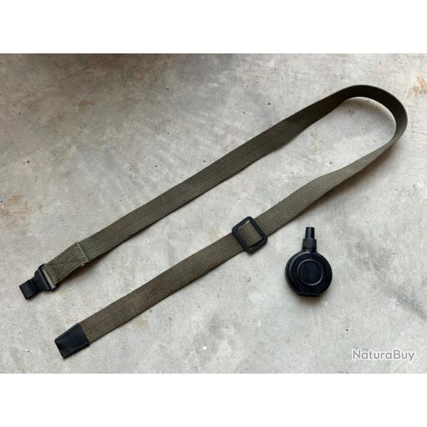 Bretelle d'origine pour fusil ZASTAVA M76 + burette d'huile en tr�s bon etat