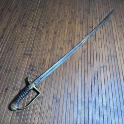 SABRE DE CAVALERIE ANGLAIS LAME GRAV&Eacute;E REGINA VICTORIA