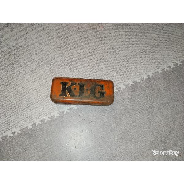 Bo�te m�tallique de bougie ancienne KLG 1