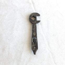 Equipement hippomobile - DE482020a Cl&eacute; &agrave; crampon