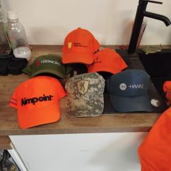 Lot de casquettes