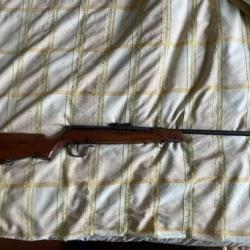 Carabine &agrave; plombs Fast Deer en 4,5mm chinoise avec armement lat&eacute;rale.