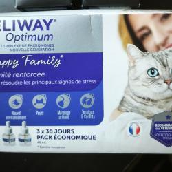 Feliway Optimum Ph&eacute;romones V&eacute;t&eacute;rinaire lot de 3 recharges 3x30 Jours - expire 03/2027 - Neuf Scell&eacute;