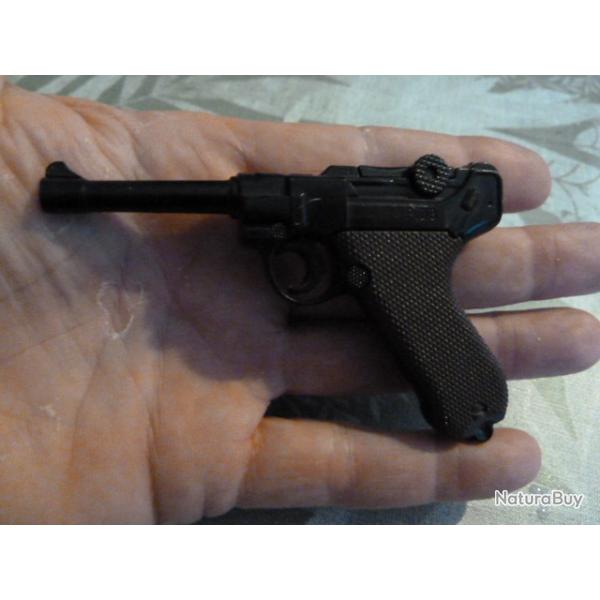 miniature #4 - Luger