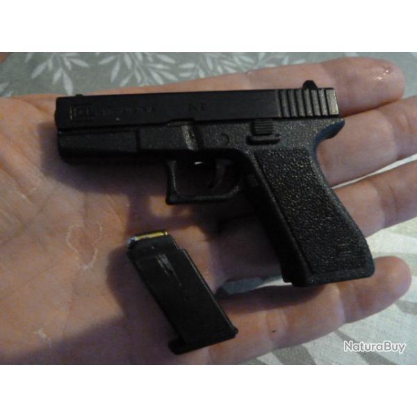 miniature #5 - Glock