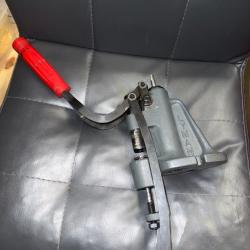PRESSE DE RECALIBRAGE ET GRAISSAGE POUR BALLE PLOMB LYMAN MODELE 450