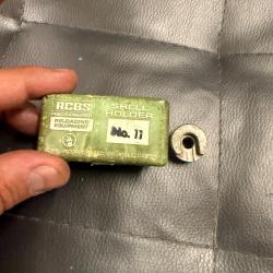LOT DE 2 SHELL HOLDER RCBS N&deg;11 ET 1