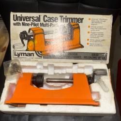 UNIVERSAL CASE TRIMMER LYMAN EN BOITE D'ORIGINE