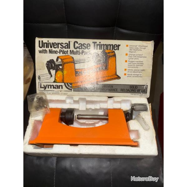 UNIVERSAL CASE TRIMMER LYMAN EN BOITE D'ORIGINE